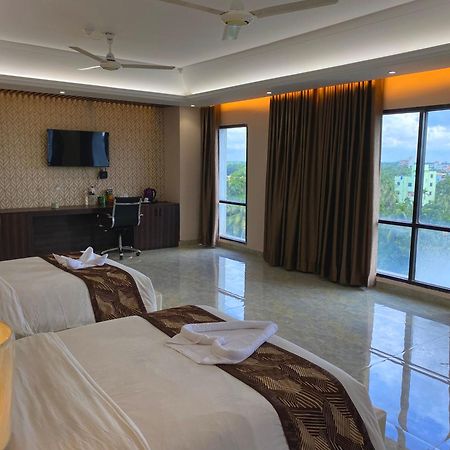 Hotel Valentino Noakhali Esterno foto