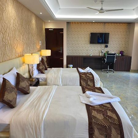 Hotel Valentino Noakhali Esterno foto
