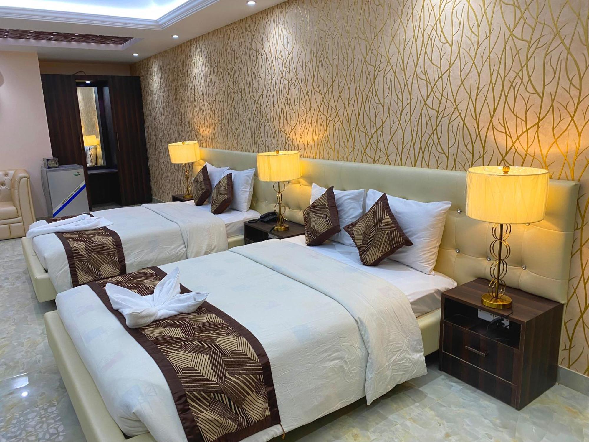 Hotel Valentino Noakhali Esterno foto