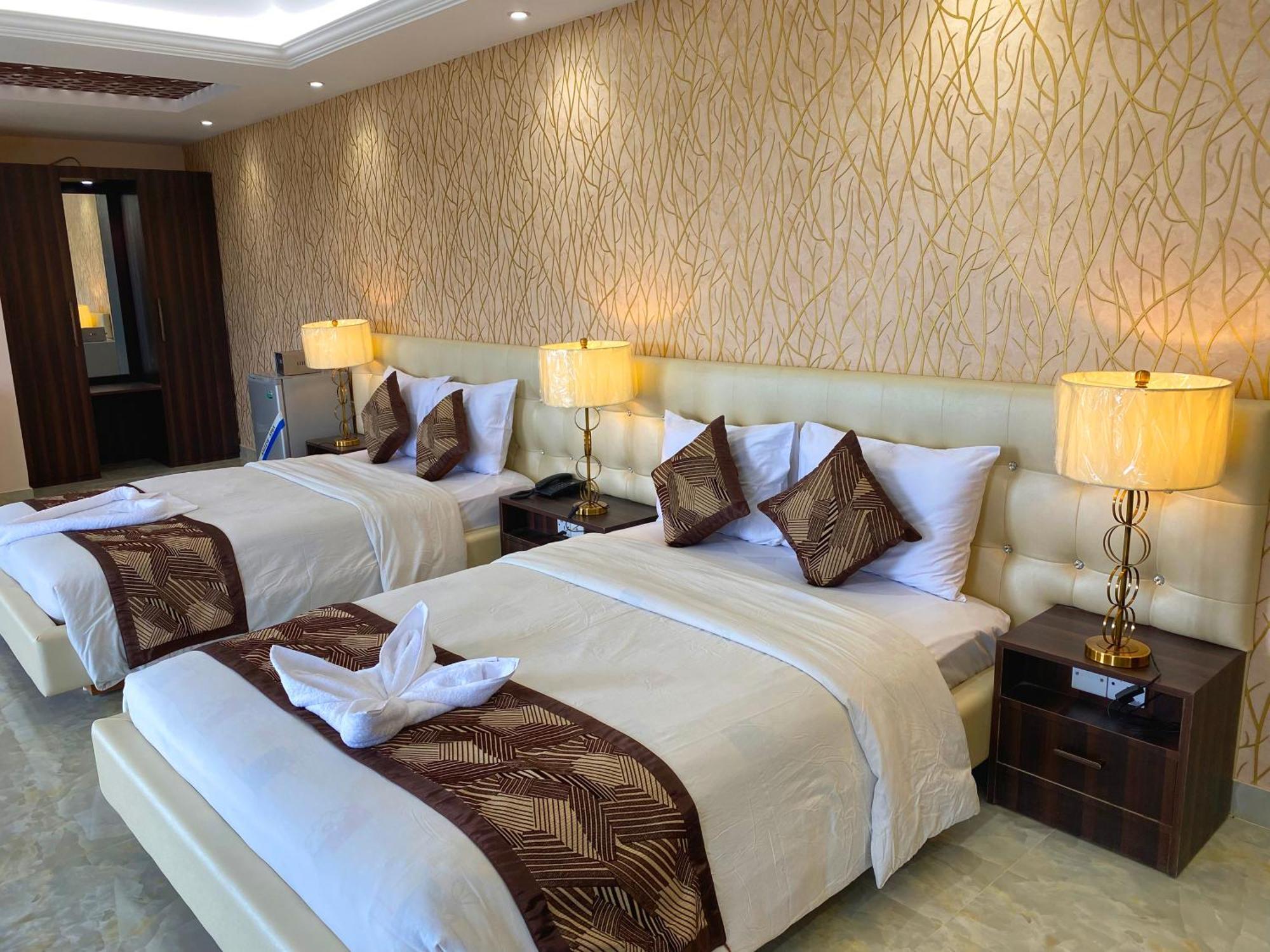 Hotel Valentino Noakhali Esterno foto