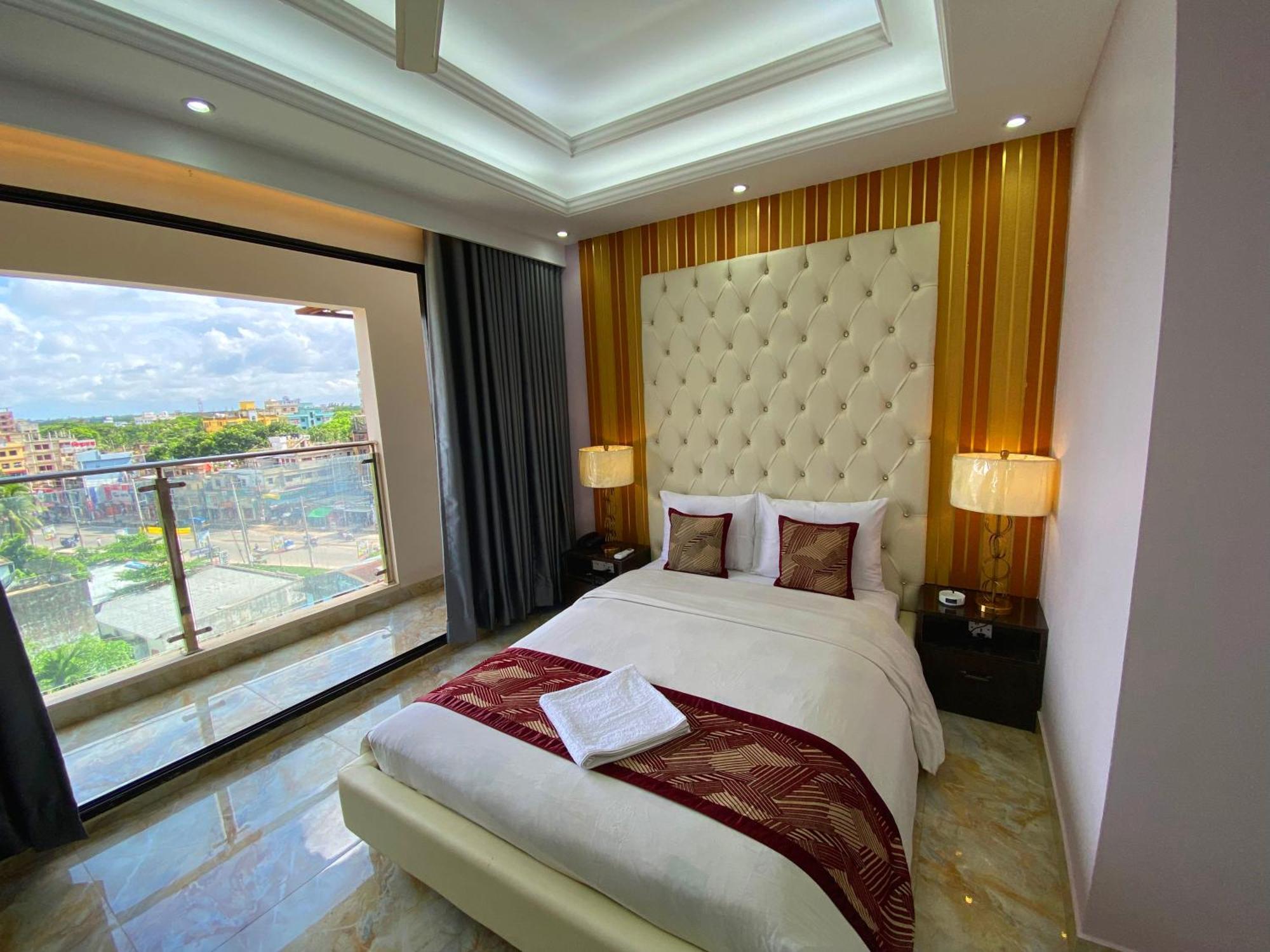 Hotel Valentino Noakhali Esterno foto