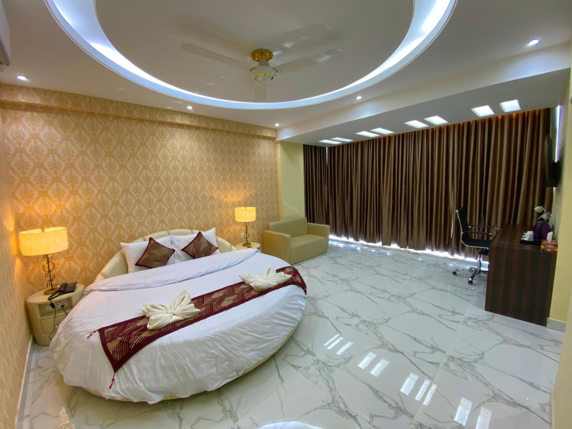 Hotel Valentino Noakhali Esterno foto