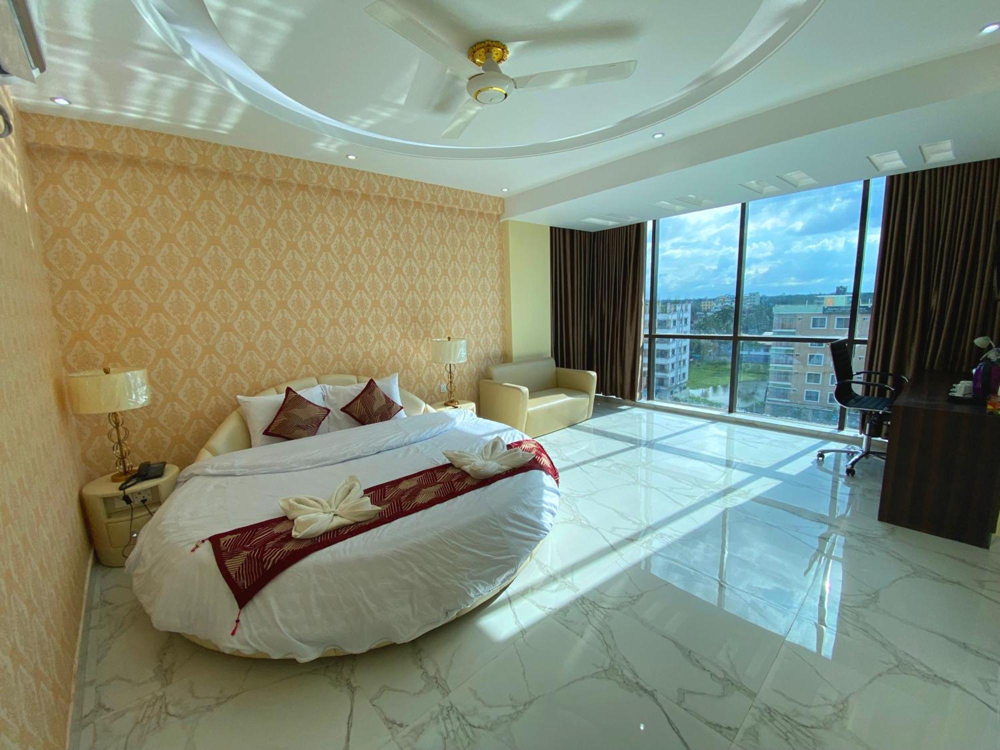 Hotel Valentino Noakhali Esterno foto