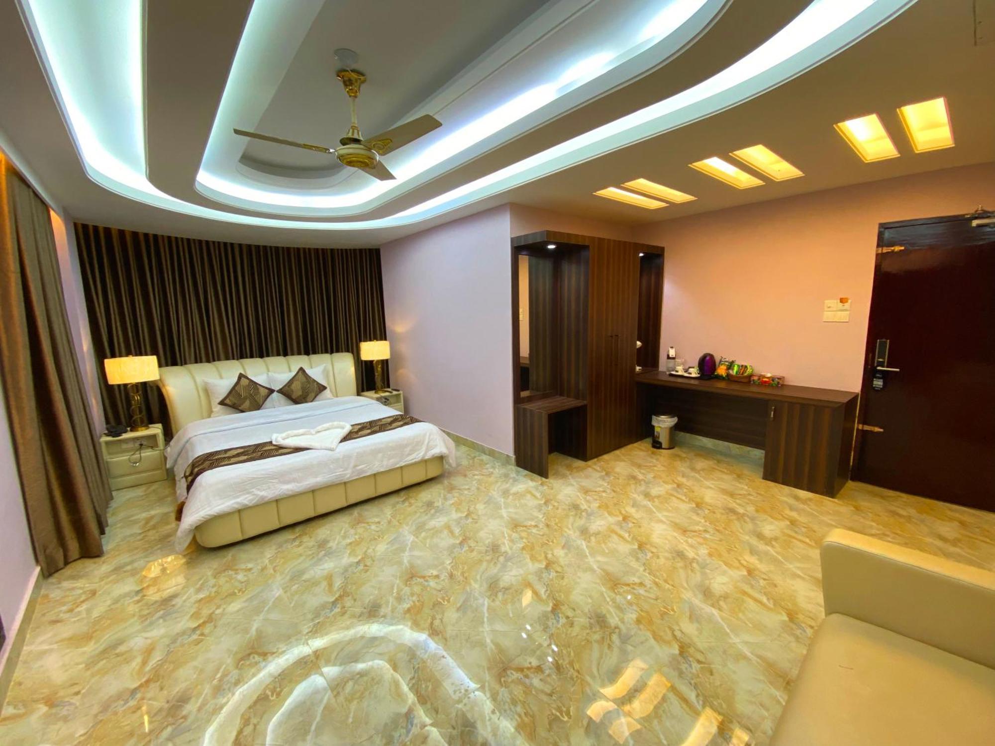 Hotel Valentino Noakhali Esterno foto